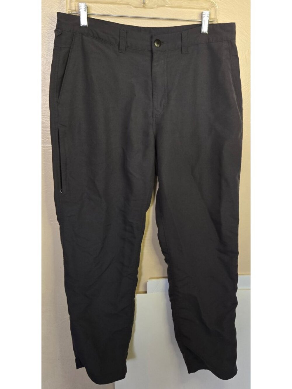 R.E.I Men's Nylon Trousers Sz 34X30 Casual Travel Hiking Athleisure